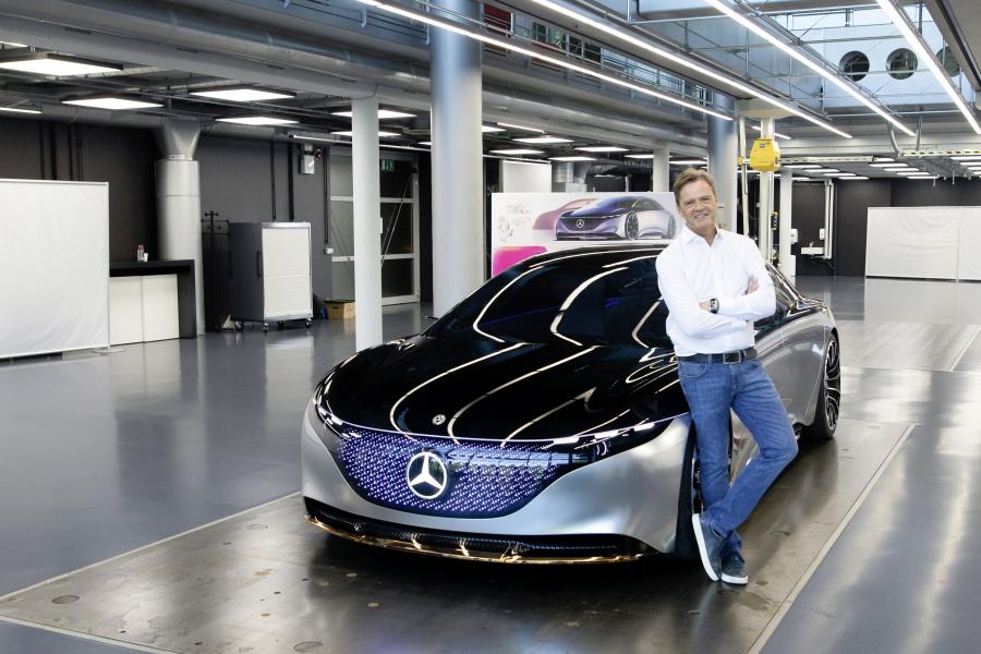  Mercedes-Benz Vision EQS 2019 года  (фото 47 из 54)